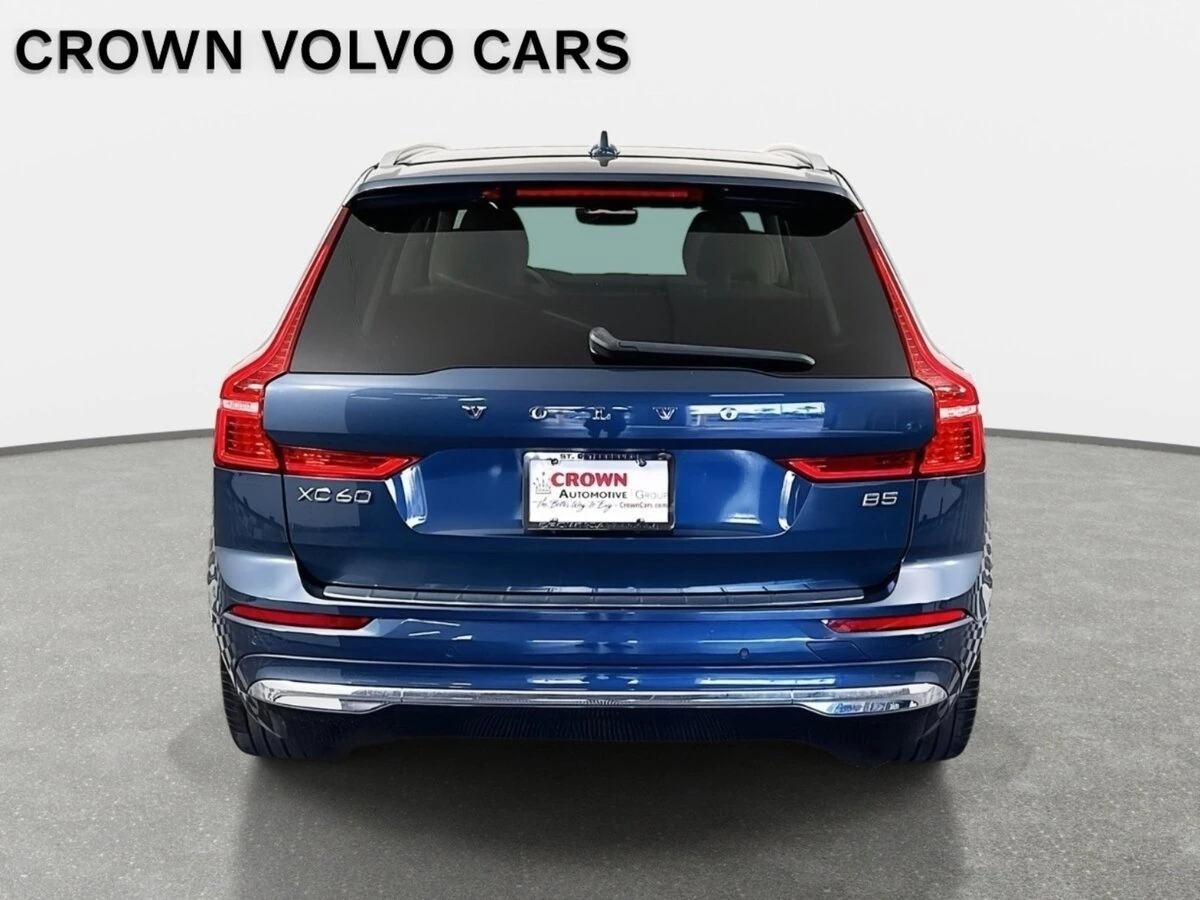 2023 Volvo - image 6