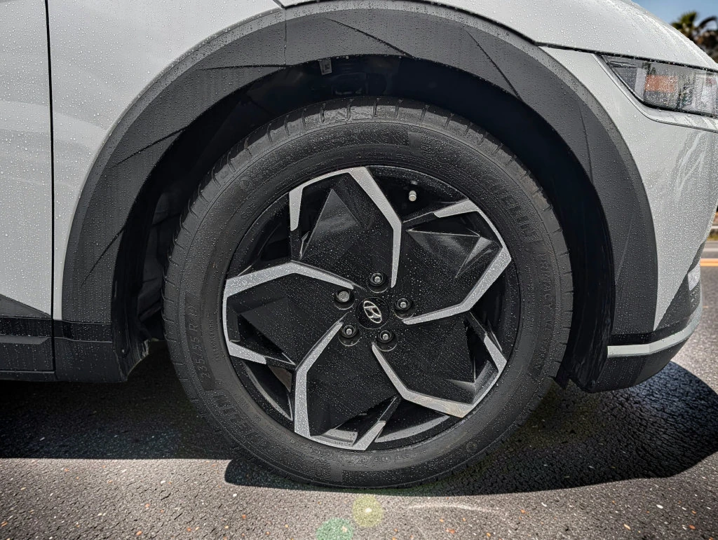 2024 Hyundai IONIQ 5 SEL - Photo 8