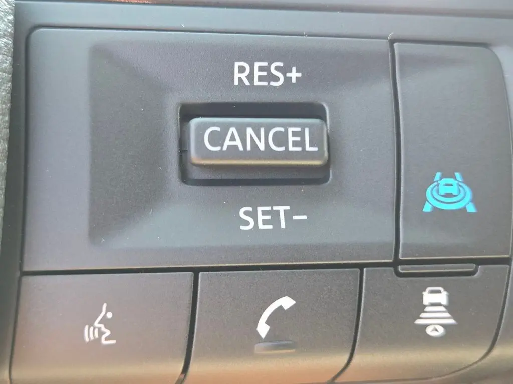 2026 Nissan Rogue SV photo 11