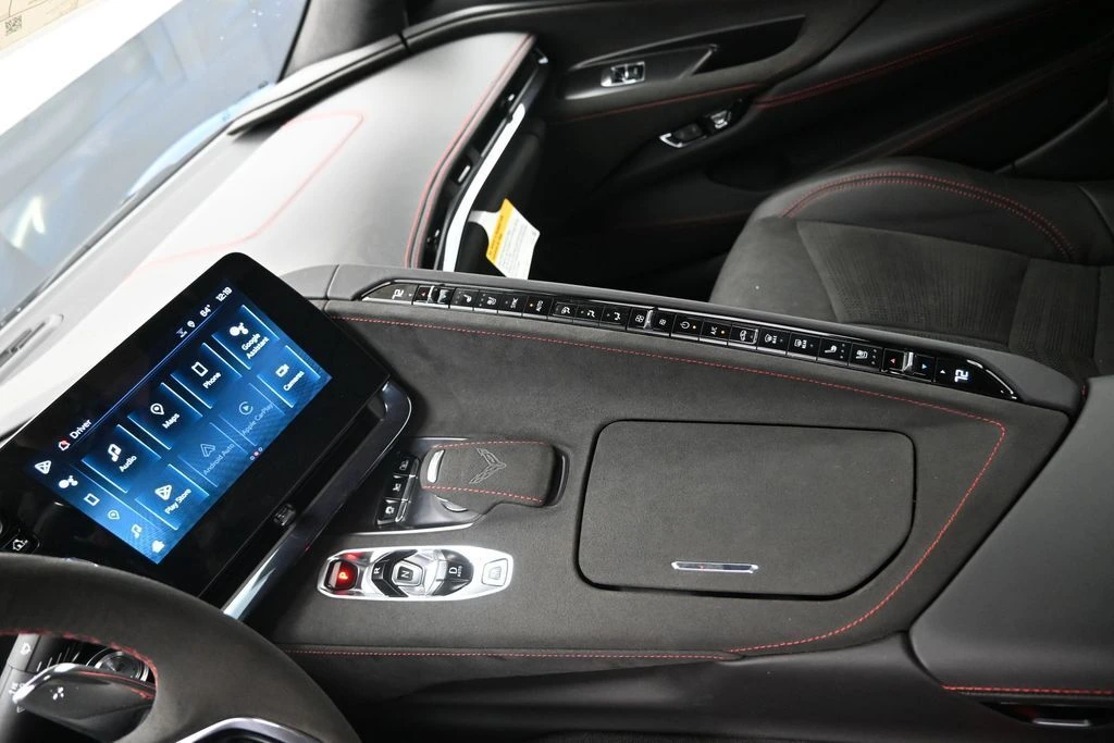 2024 Chevrolet Corvette 3LT - Photo 17