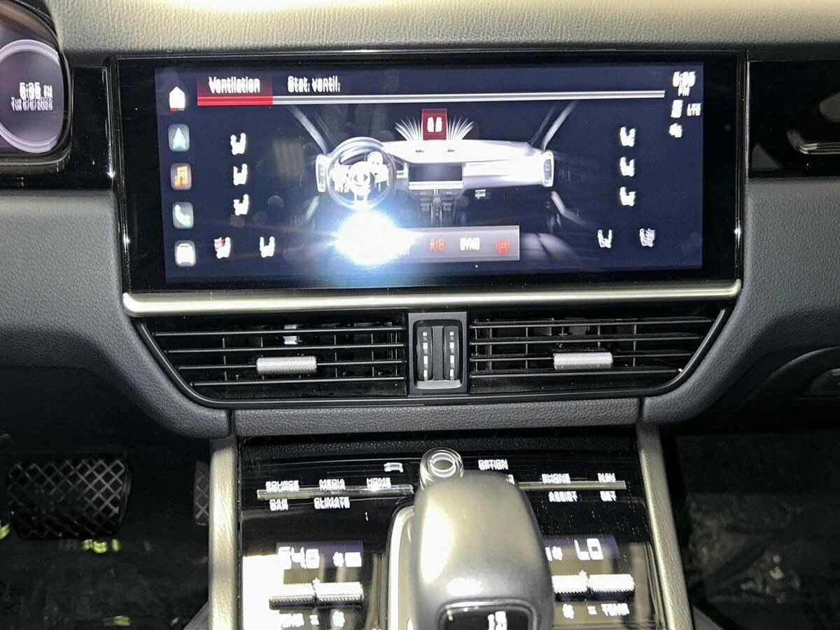 2023 Porsche Cayenne Base - Photo 27