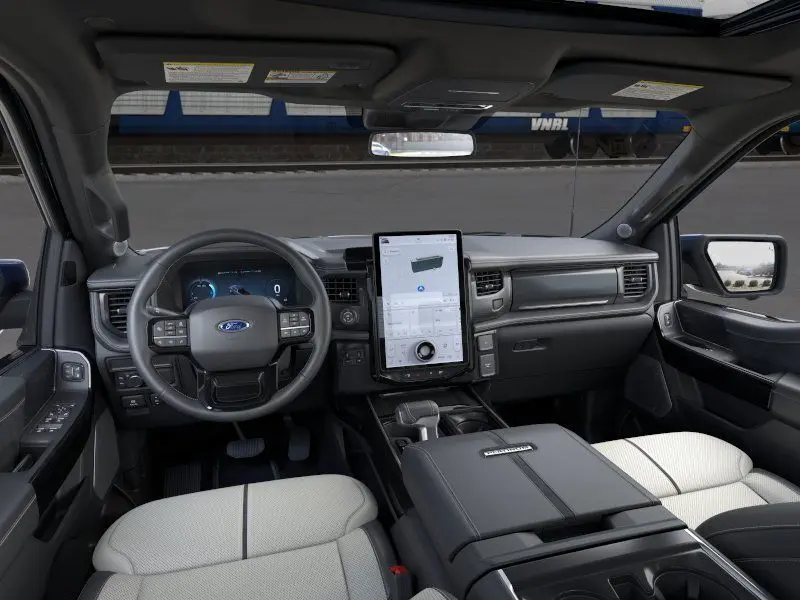 2025 Ford F-150 Lightning Platinum photo 8