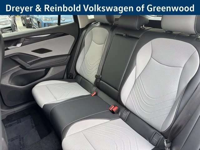 2026 Volkswagen Tiguan SE - Photo 28