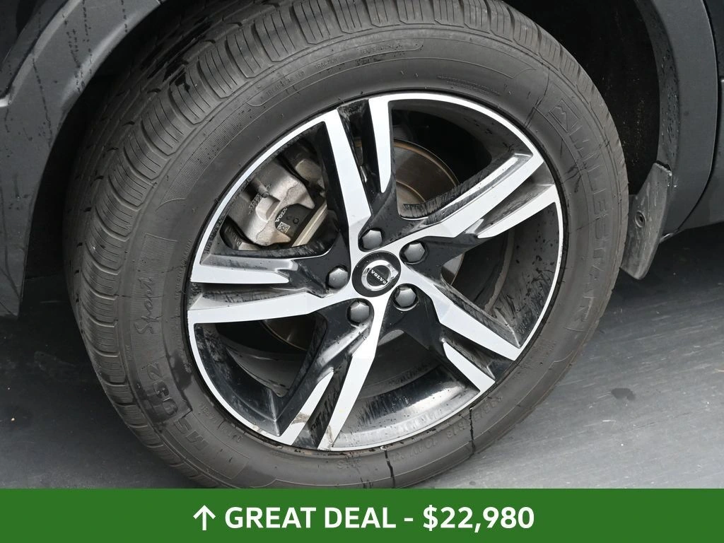 2024 Volvo - image 15