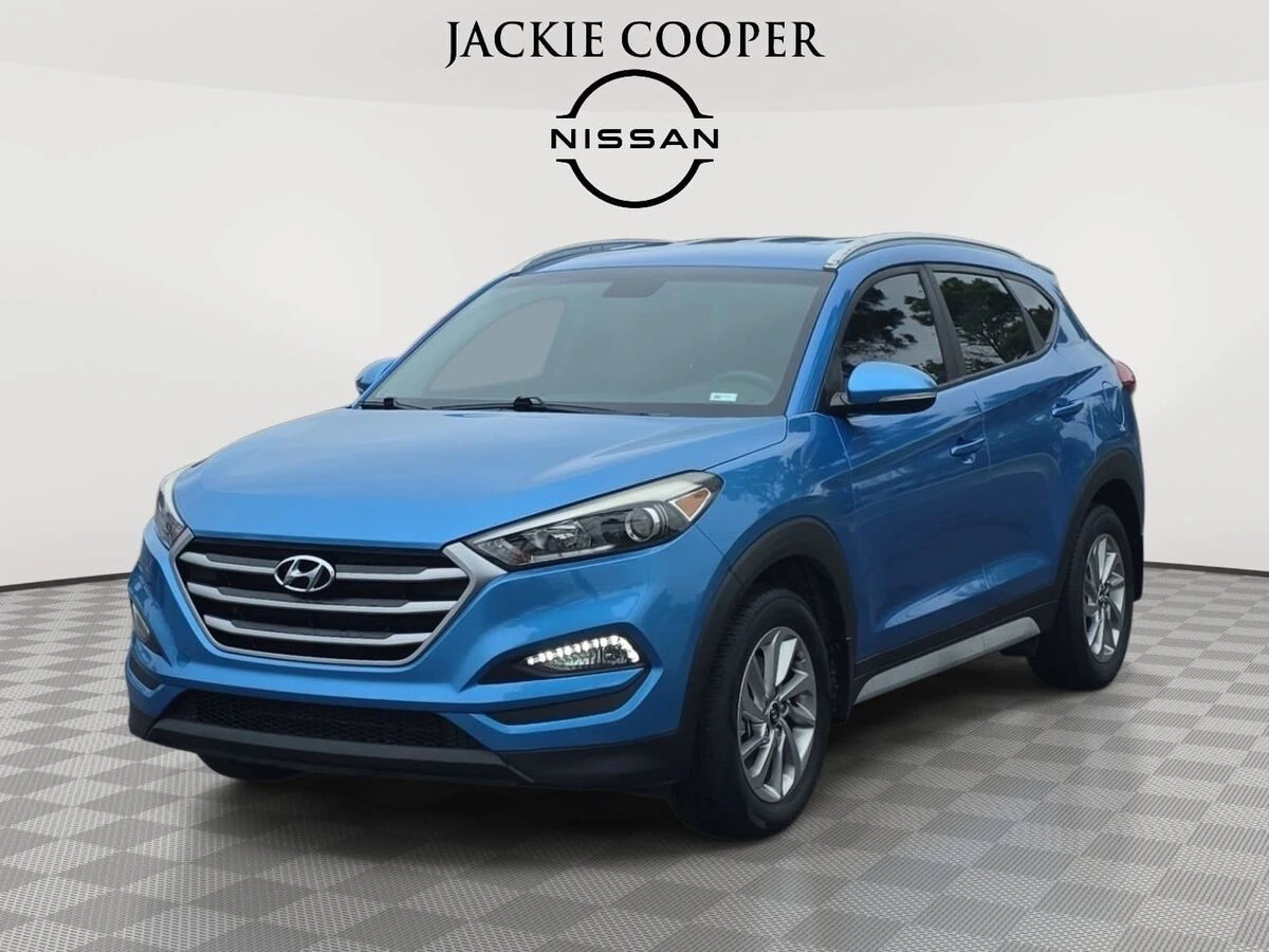 2017 Hyundai Tucson SE Plus FWD's photo