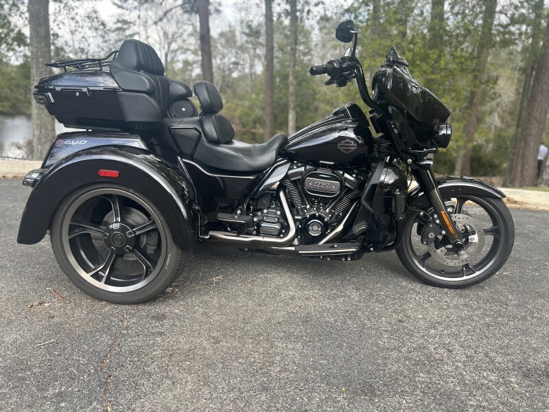 FLHTCUTGSE 2021 CVO™ Tri Glide®