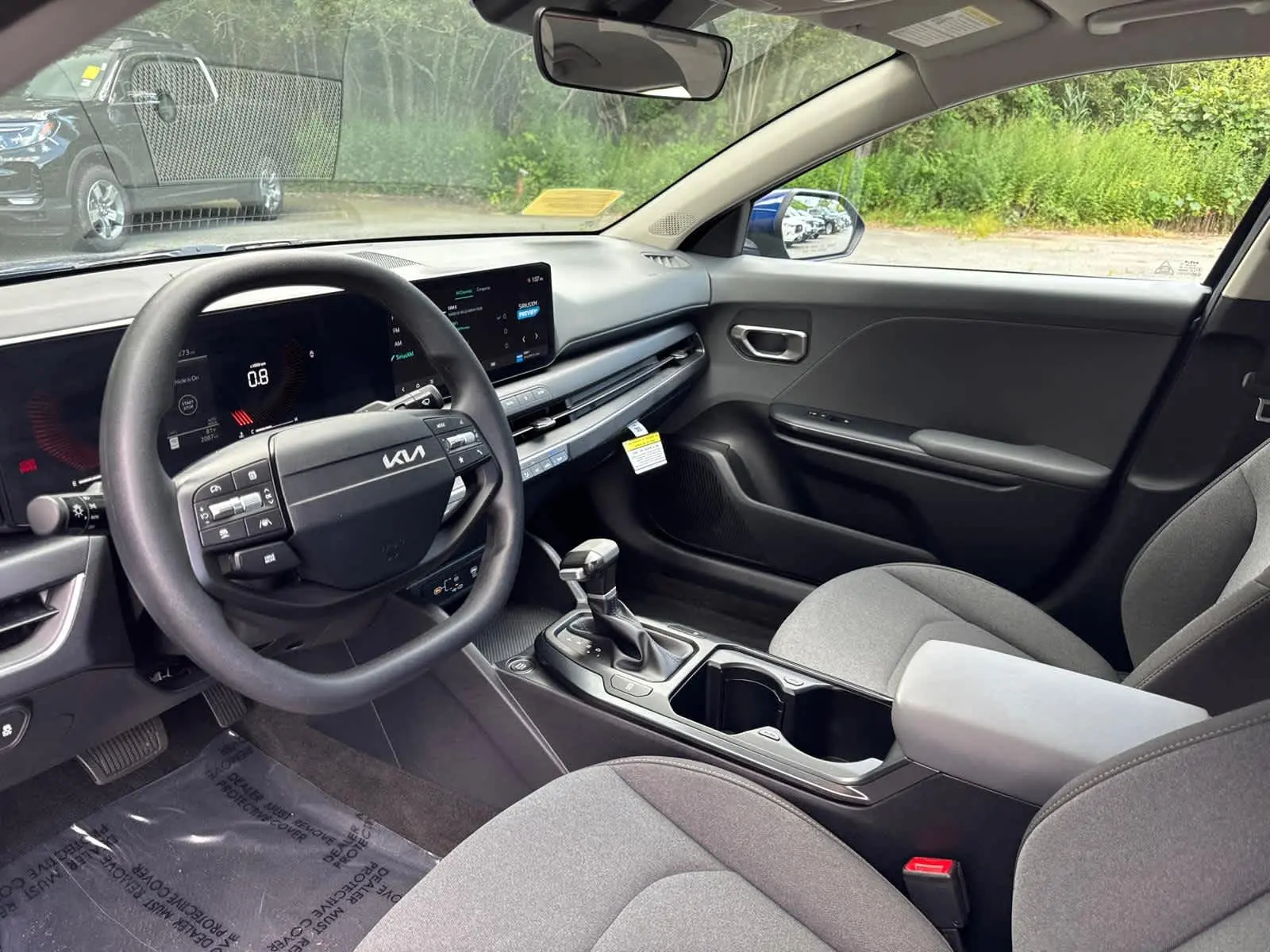 2025 Kia K4 LXS photo 12