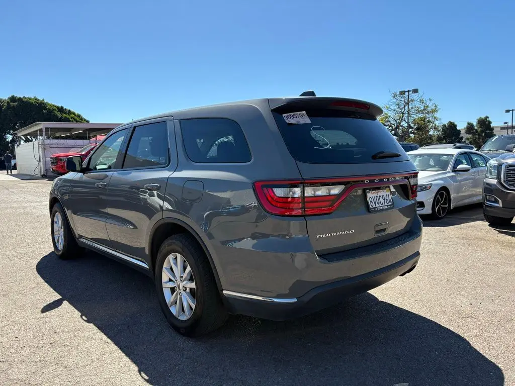 2021 Dodge Durango SXT photo 2