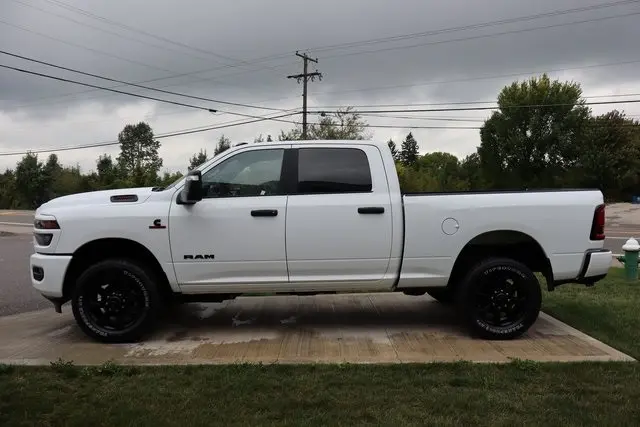 2025 Ram 2500 Big Horn photo 29