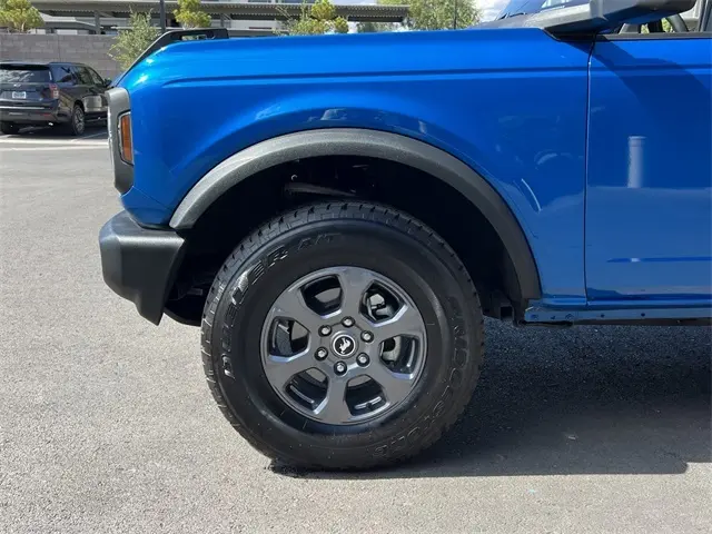 2023 Ford Bronco Base photo 25