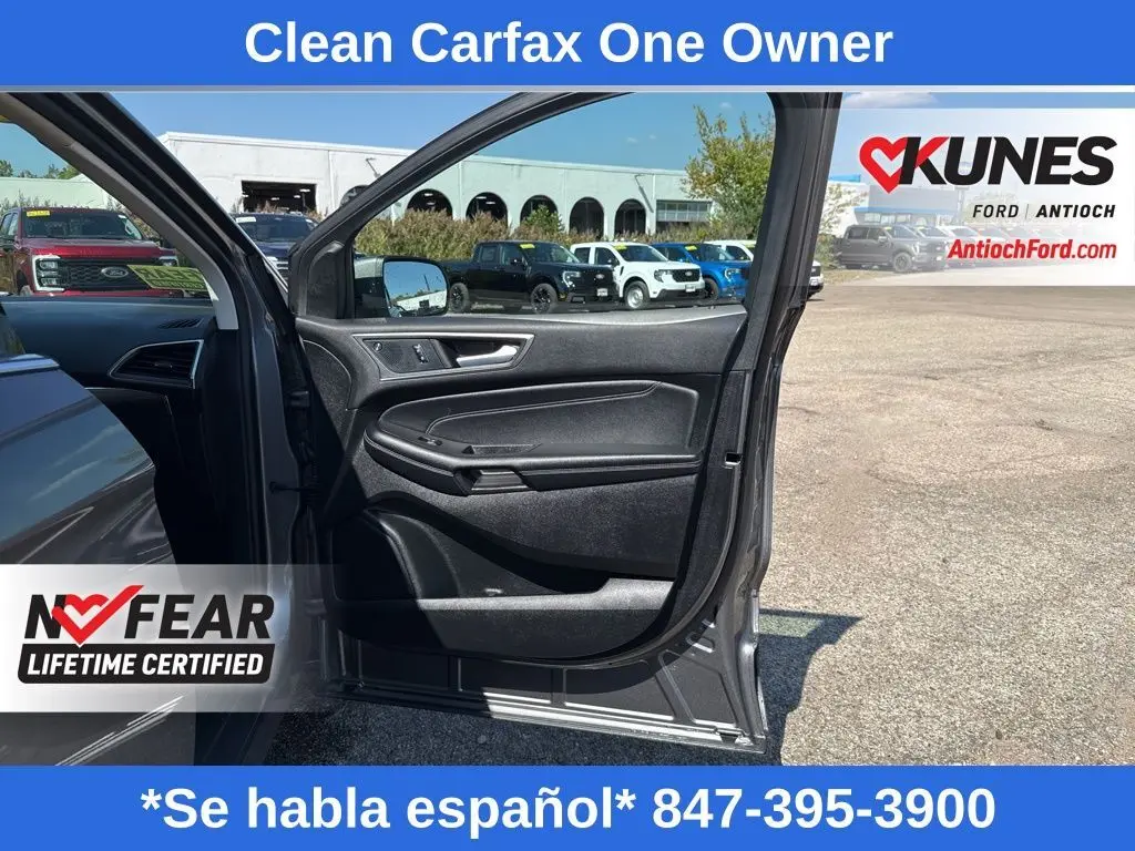 2024 Ford Edge Titanium photo 13
