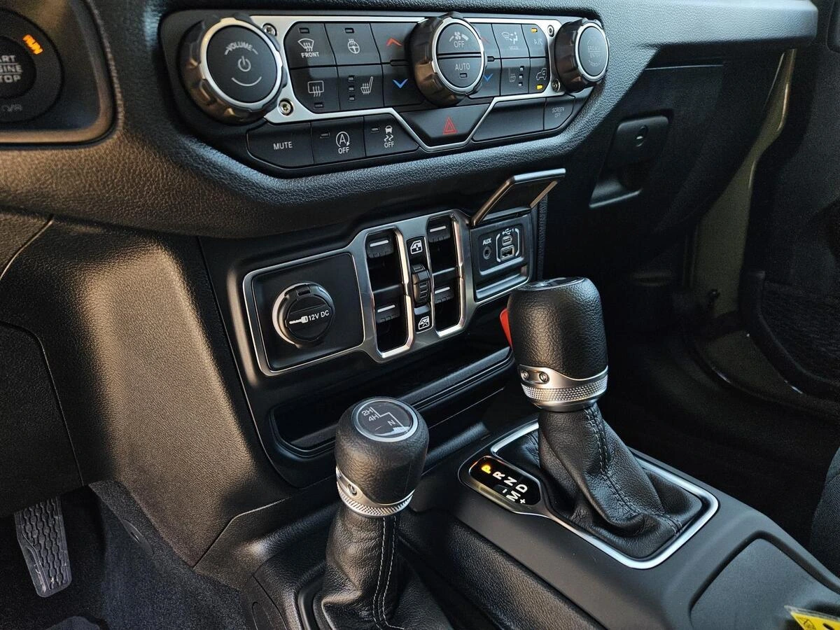 2025 Jeep Wrangler 4-Door Sport S - Photo 12