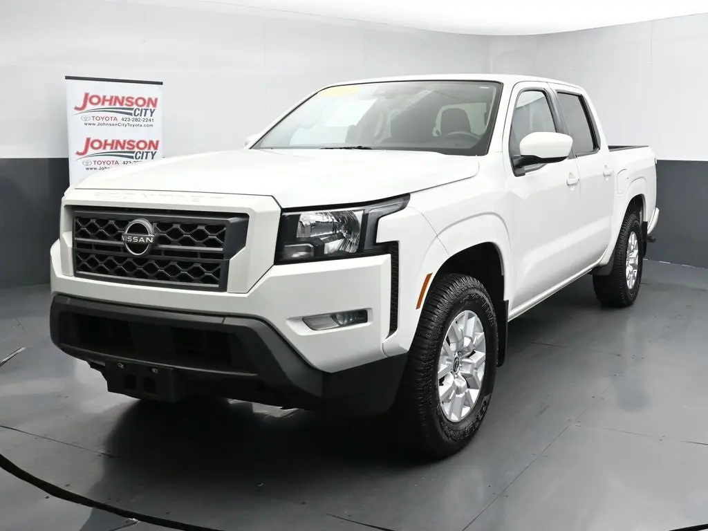 2023 Nissan Frontier Crew Cab SV photo 3