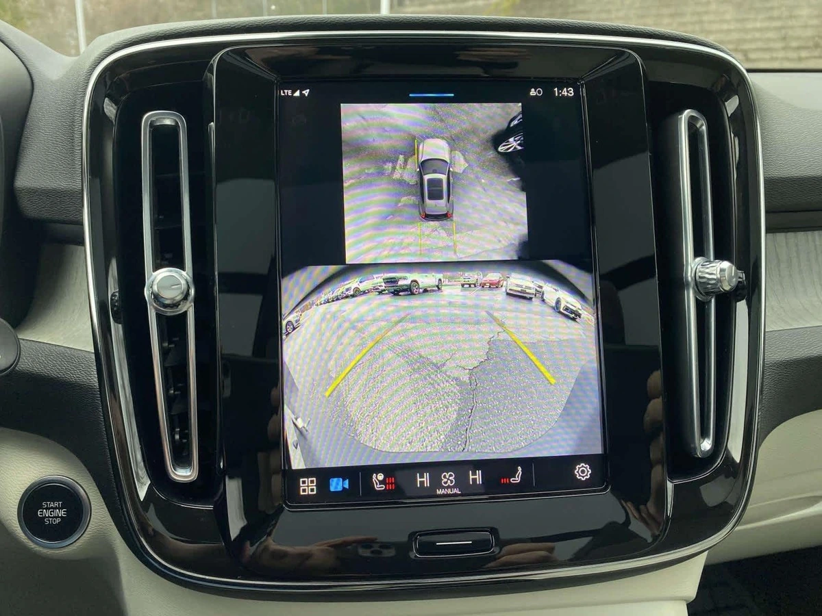 2024 Volvo - image 21