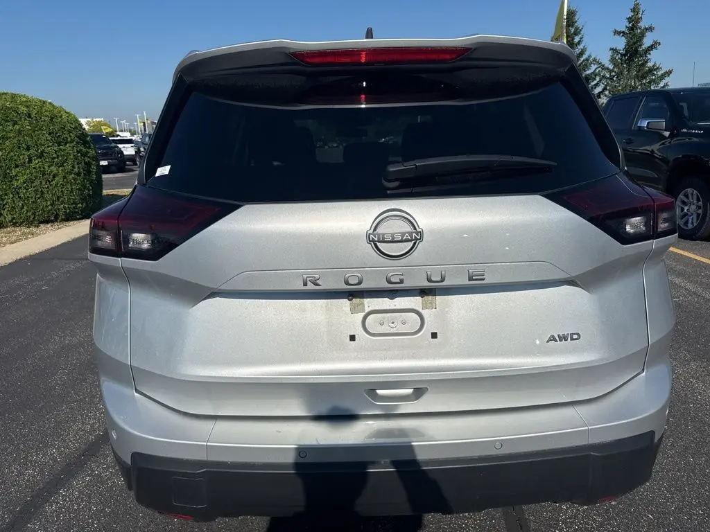 2024 Nissan Rogue S photo 7