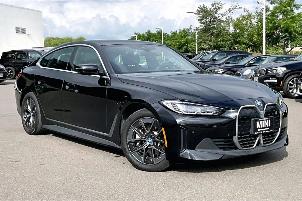 2023 BMW i4 35