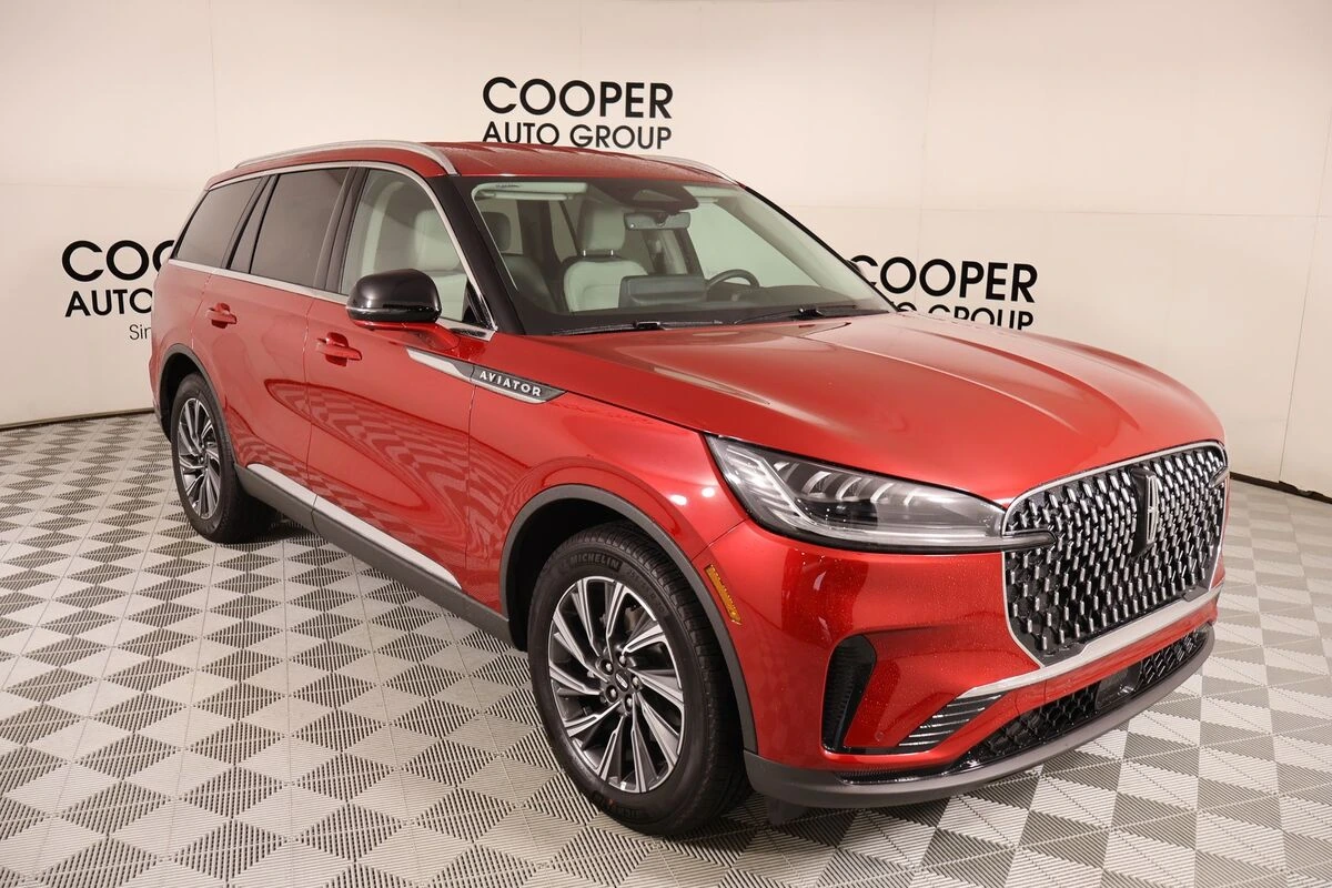 2026 Lincoln Aviator Premiere AWD's photo