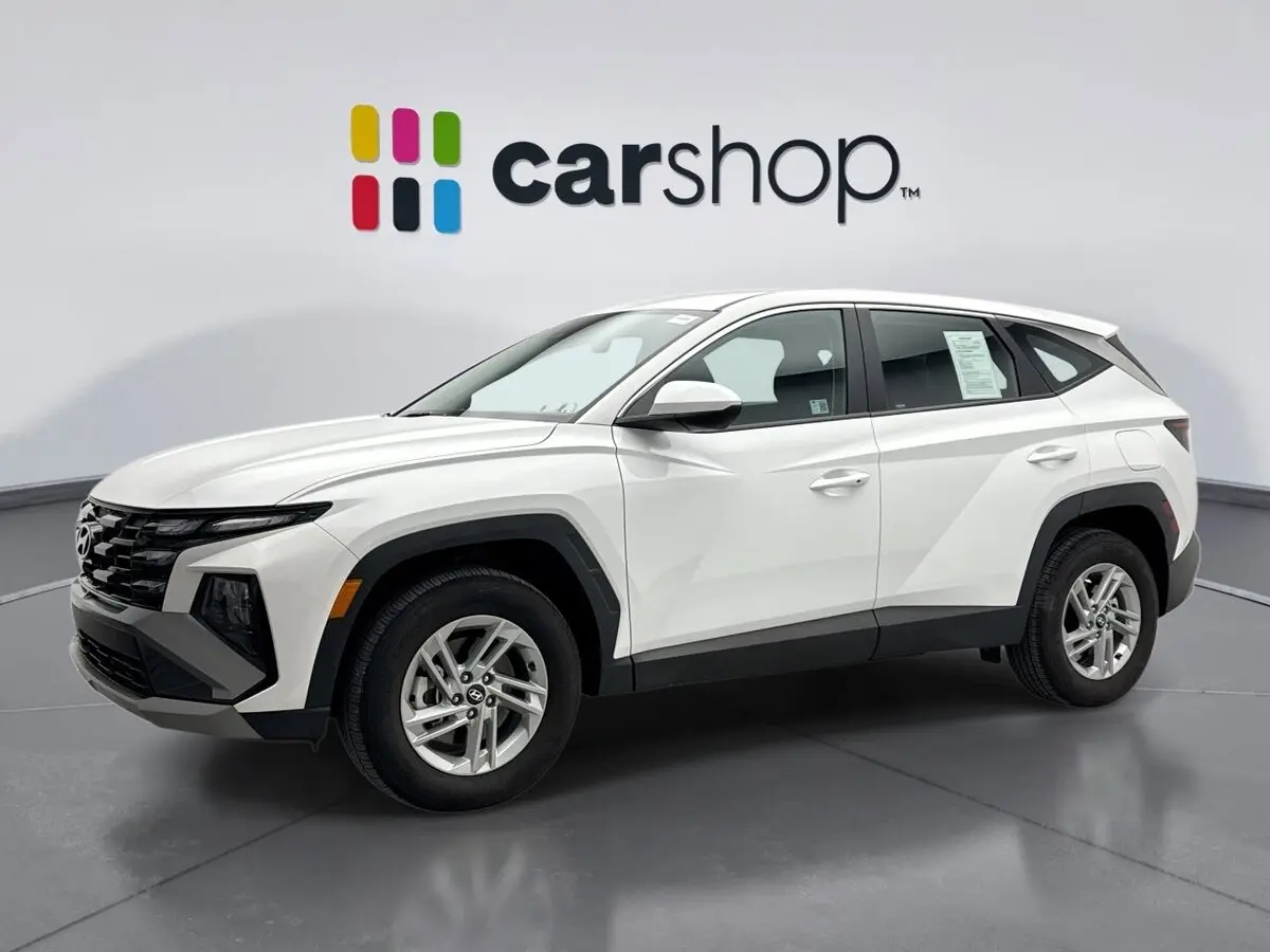 2025 Hyundai Tucson SE's photo