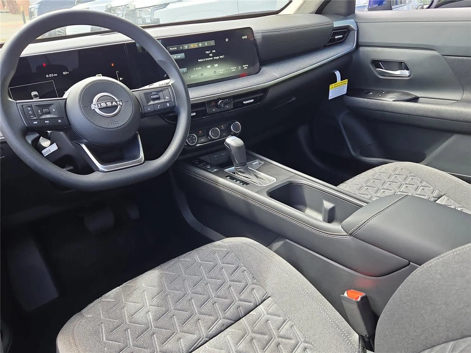 2025 Nissan Kicks SV photo 5
