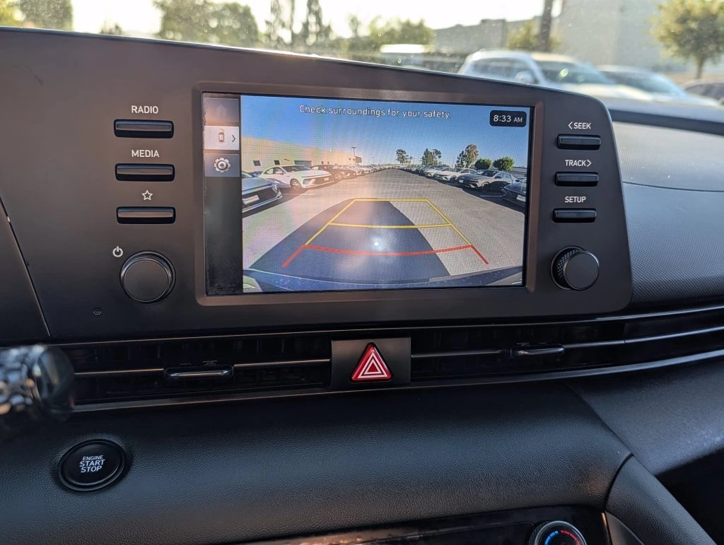 2025 Hyundai Elantra SEL - Photo 21