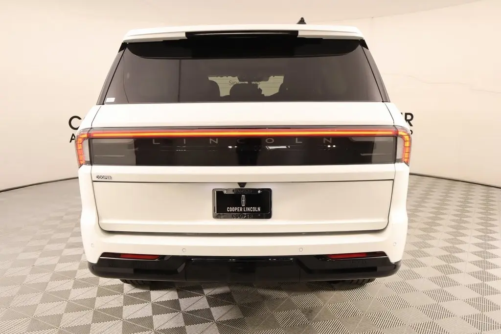 2025 Lincoln Navigator Reserve photo 20