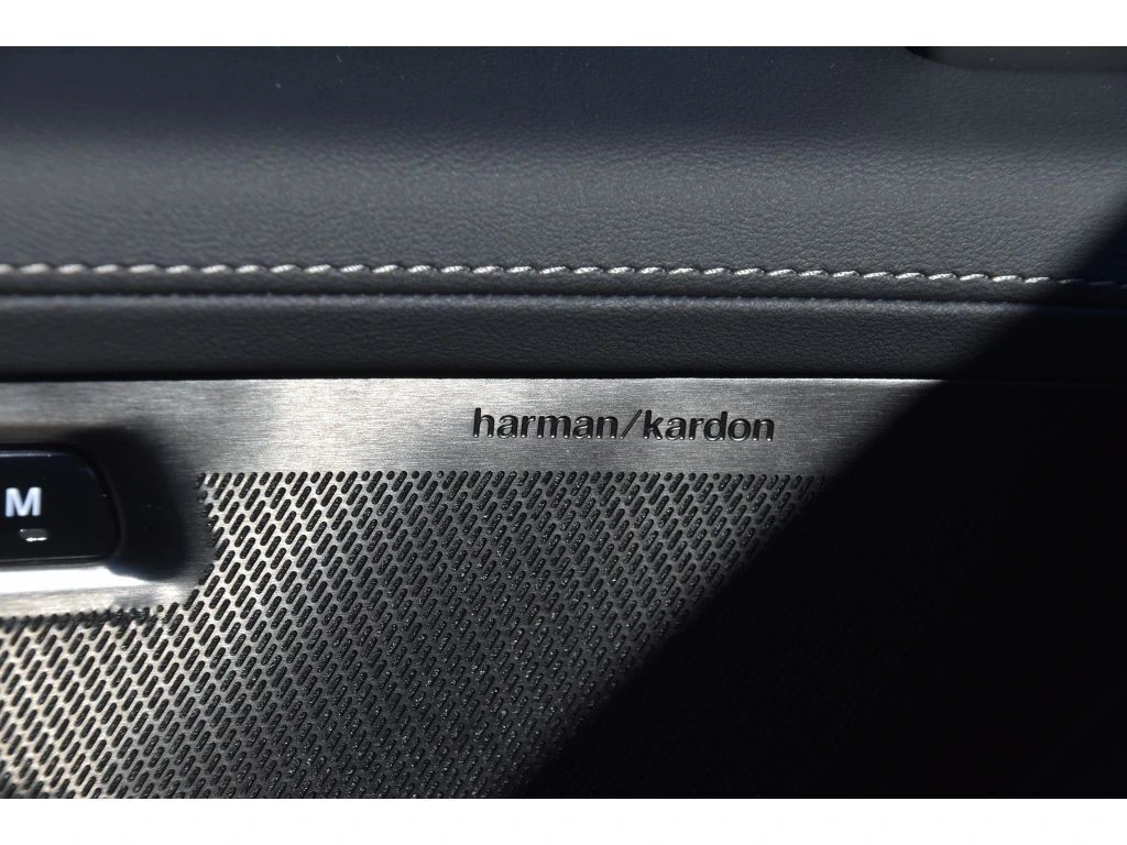 2026 Volvo - image 29