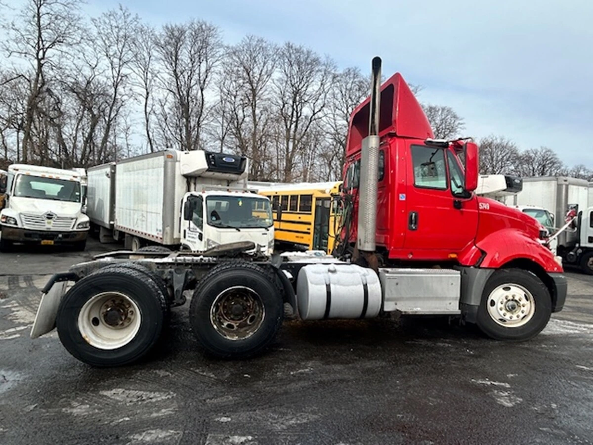 2017 International ProStar in Linden, NJ — photo 5