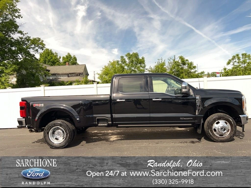 2025 Ford F-350 Lariat 4x4 Crew Cab 8' Box DRW's photo