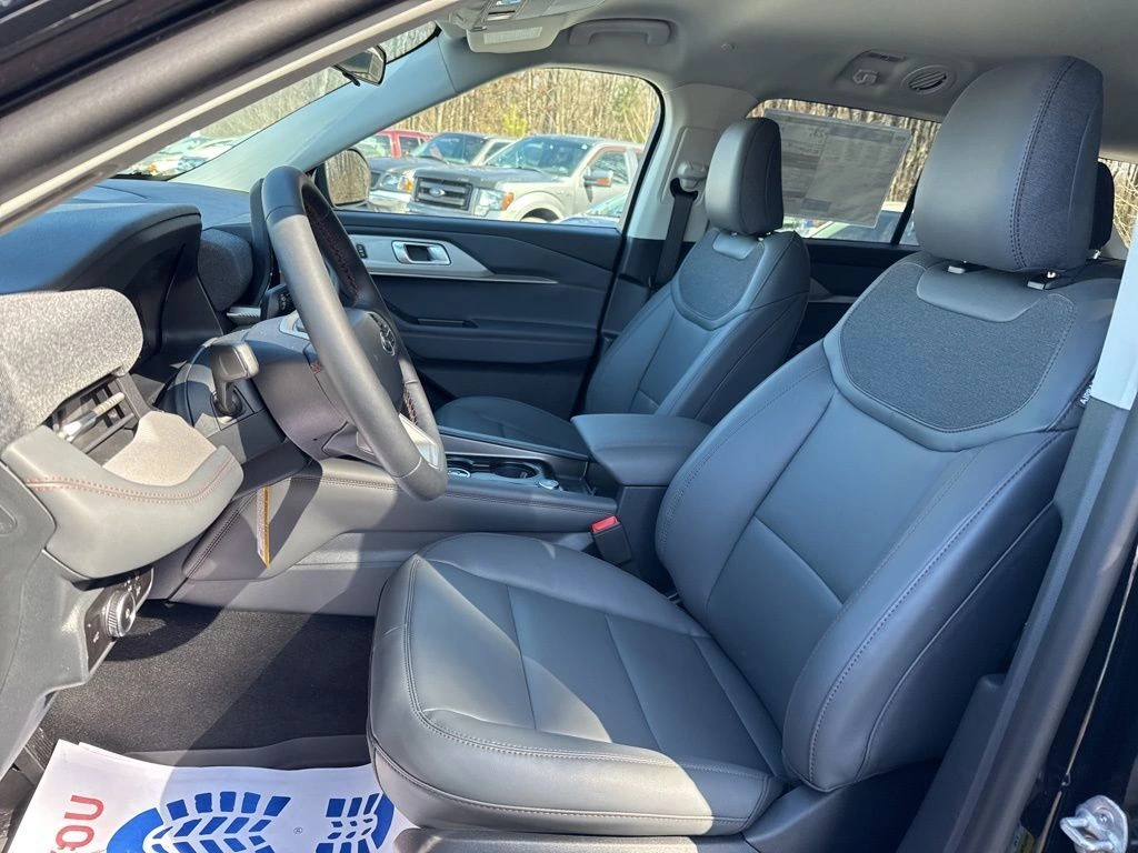2026 Ford Explorer Active - Photo 12