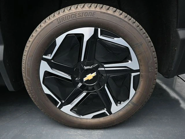 2026 Chevrolet Silverado EV LT - Photo 16
