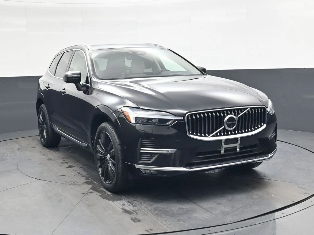2022 Volvo - image 1