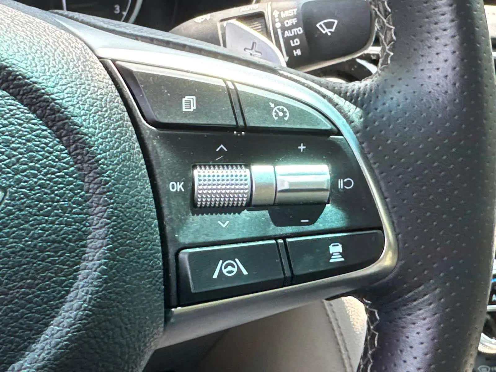 2022 Genesis G70 2.0T photo 20