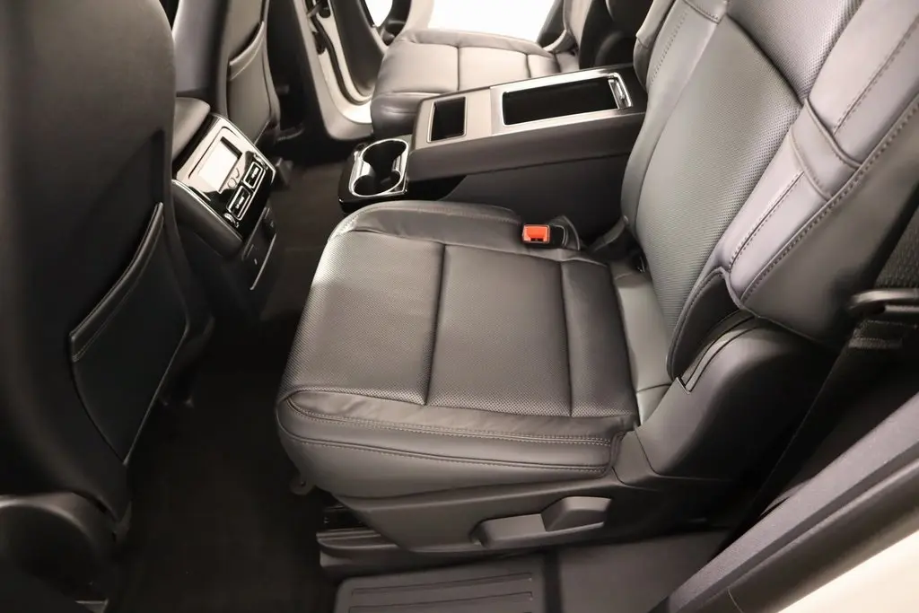 2025 Lincoln Aviator Reserve photo 4