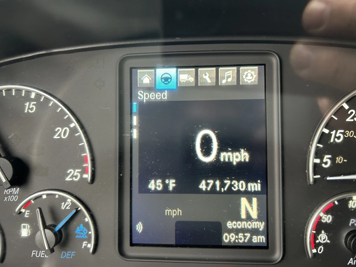 2022 Freightliner Cascadia - image 22