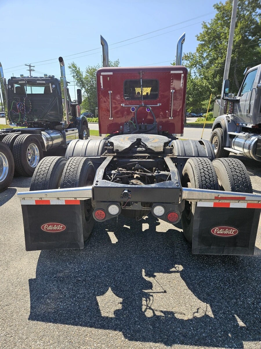 2020 Peterbilt in Bangor, ME — photo 5