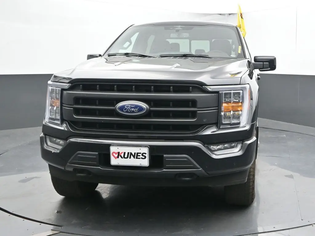 2023 Ford F-150 Lariat photo 2