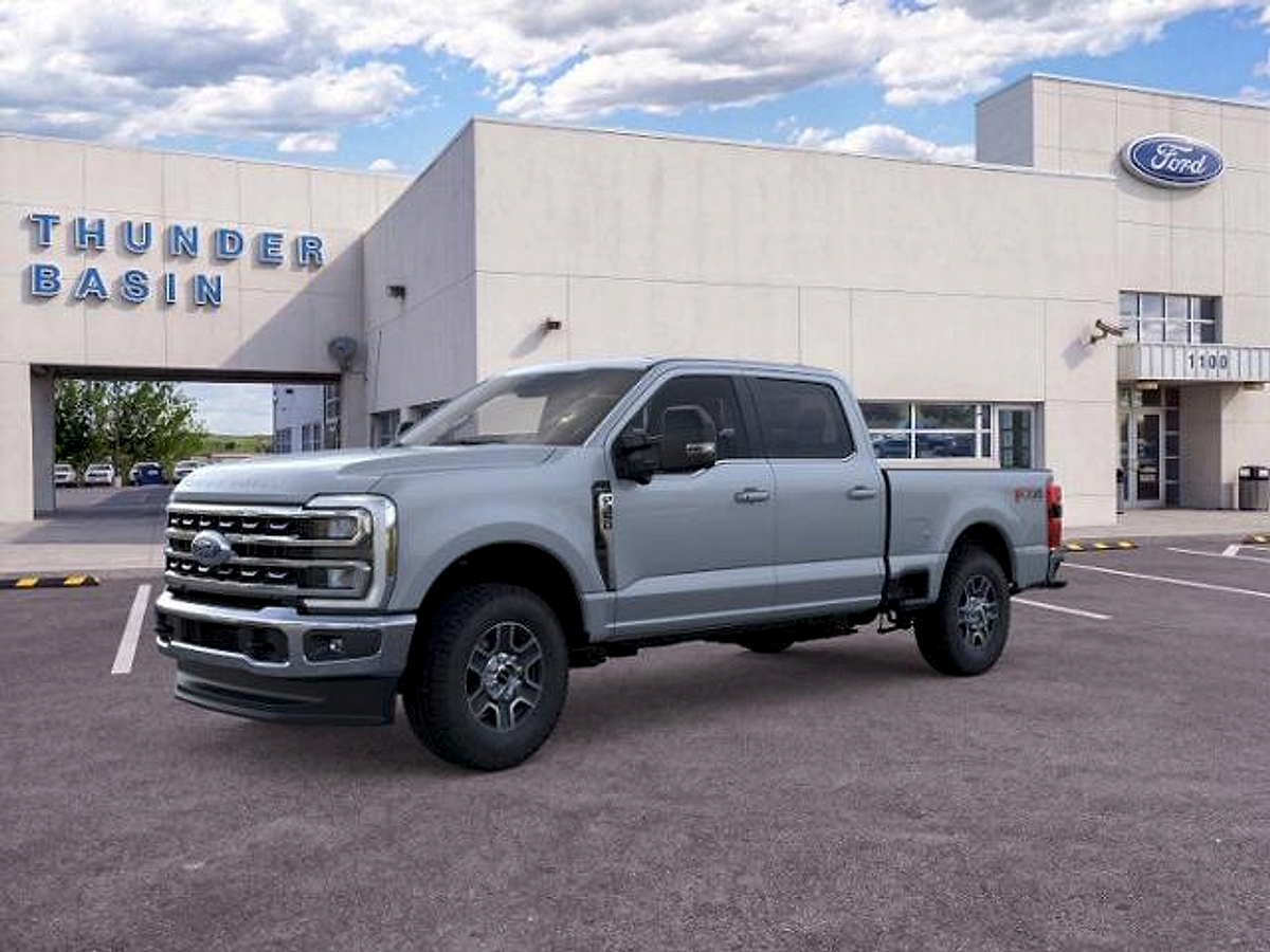 2026 Ford Super Duty F-350 SRW LARIAT