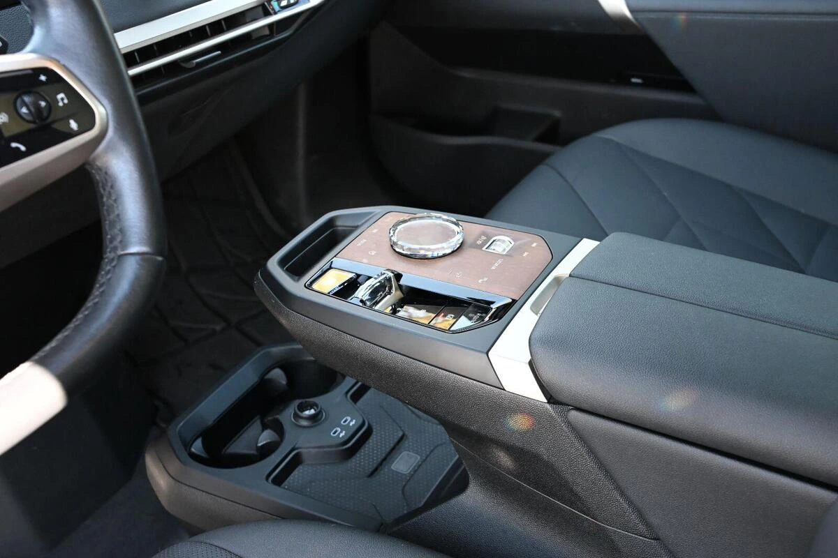 2024 BMW iX Base - Photo 15