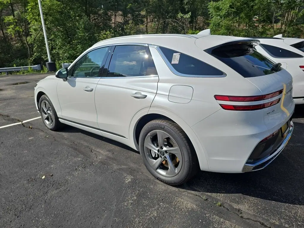 2026 Genesis GV70 2.5T Select photo 2