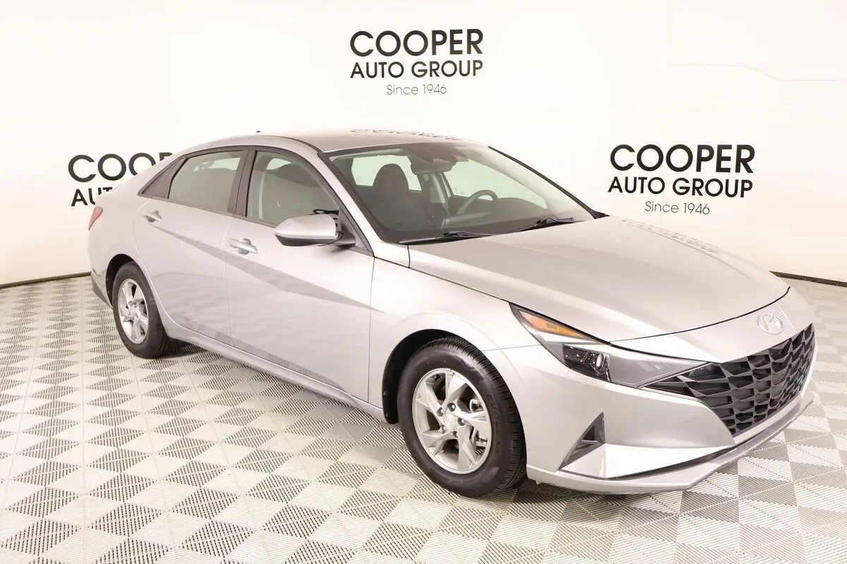 2021 Hyundai Elantra SE