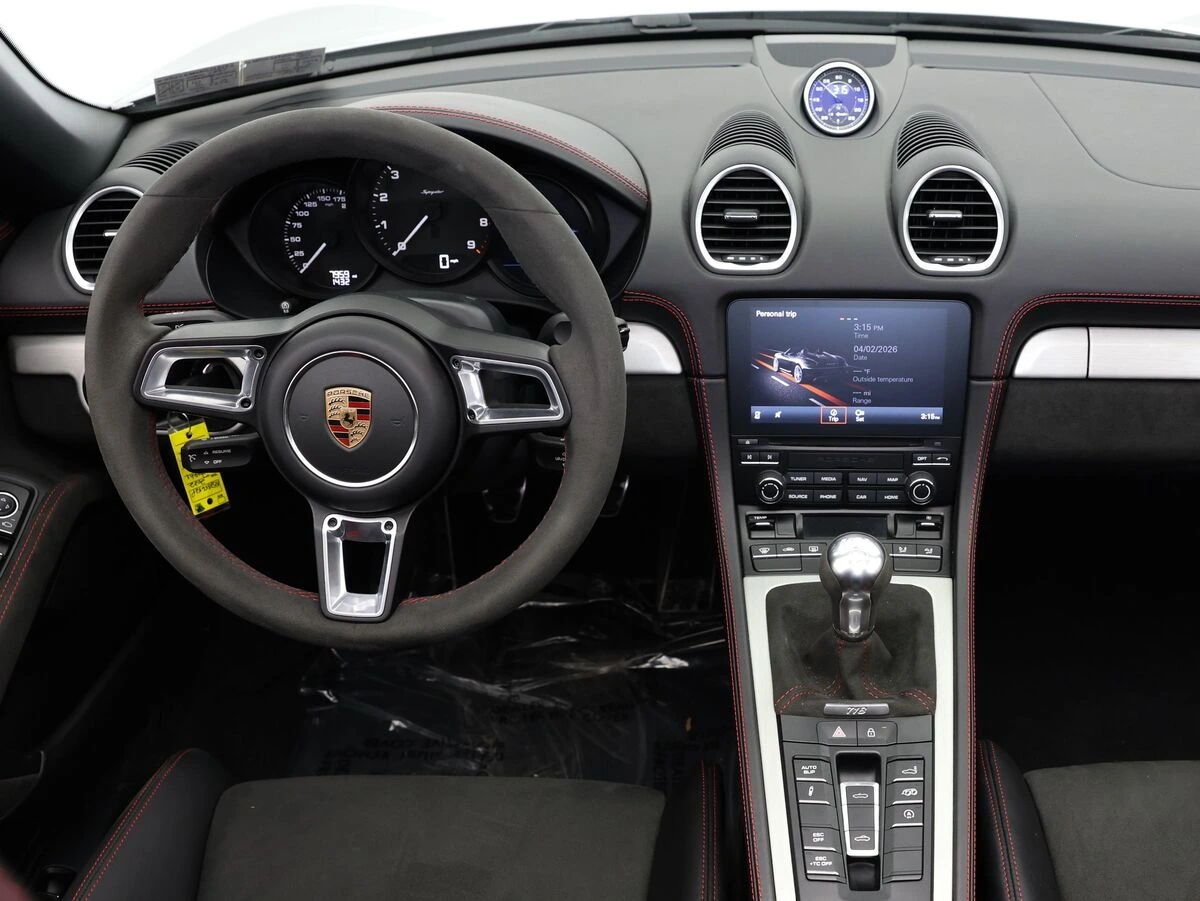 2022 Porsche 718 Spyder - Photo 42