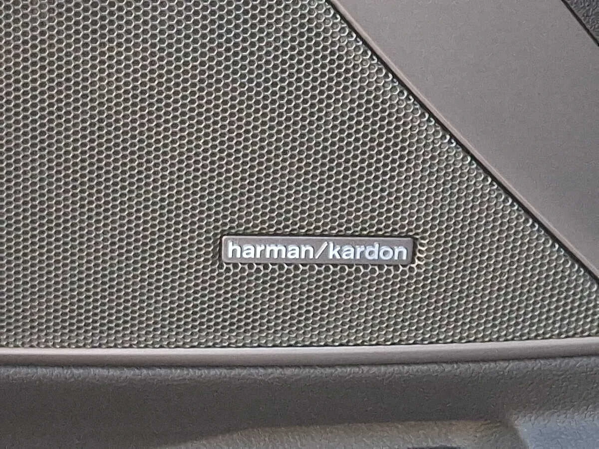 2026 BMW 3 Series M340i - Photo 28