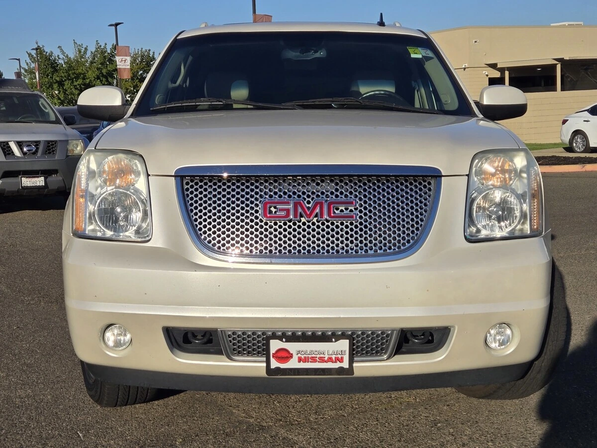 Used 2011 GMC Yukon XL Denali with VIN 1GKS2MEFXBR306701 for sale in Folsom, CA