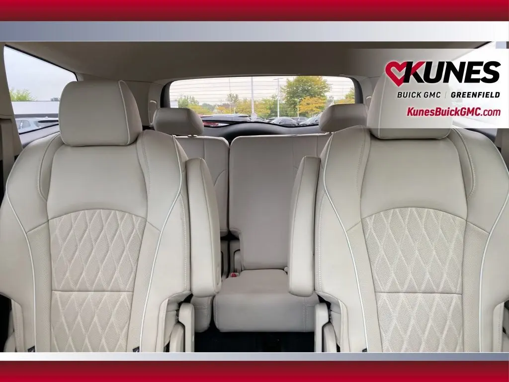 2022 Buick Enclave Avenir photo 12