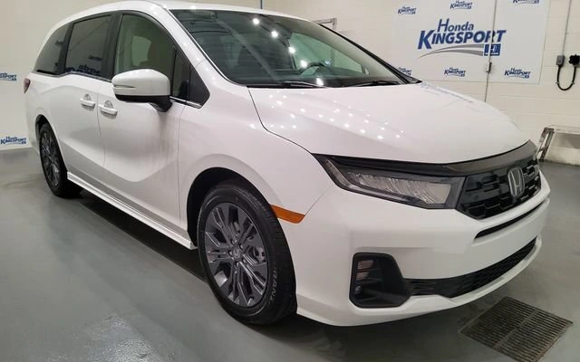 2026 Honda Odyssey Touring's photo
