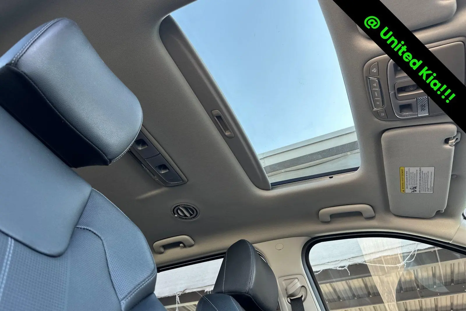 2022 Kia Telluride EX photo 16