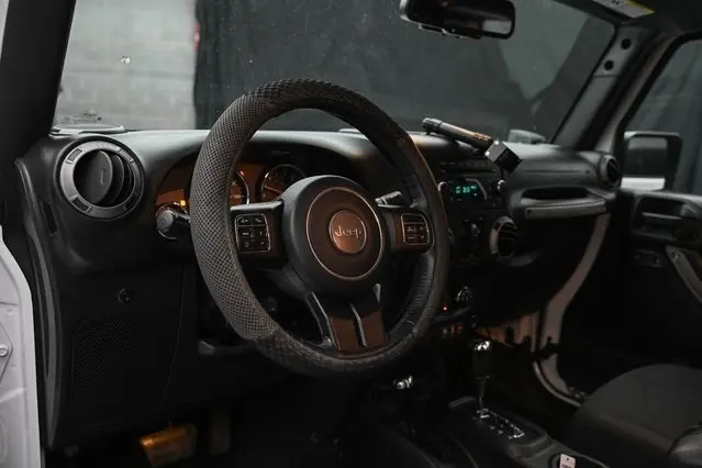 2015 Jeep Wrangler Unlimited Sport photo 26