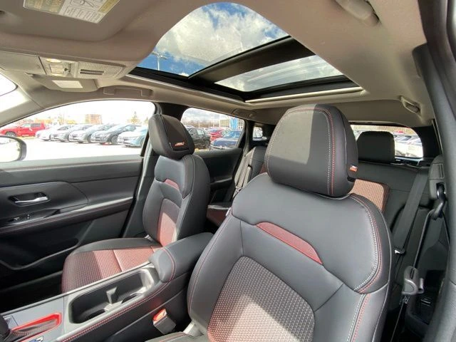 2026 Nissan KICKS SR AWD - Photo 9