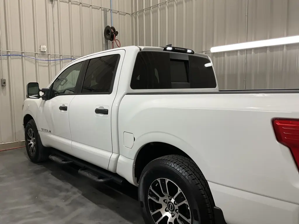 2024 Nissan Titan SV photo 17