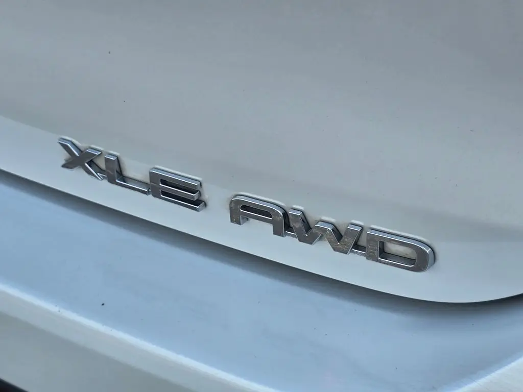 2023 Toyota Highlander Limited Platinum XLE XSE photo 16